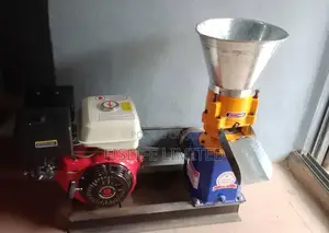 Reto Feed Pelleting Machine With Engine 200kg