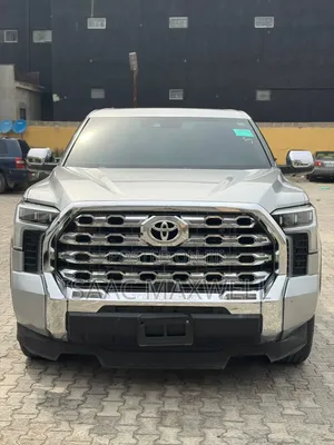 Toyota Tundra 2023 Silver