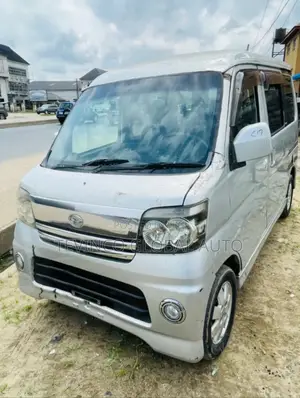 Daihatsu Hijet 2010 Silver