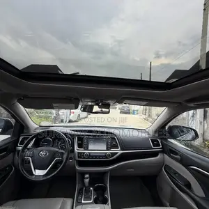 Toyota Highlander 2015 Silver