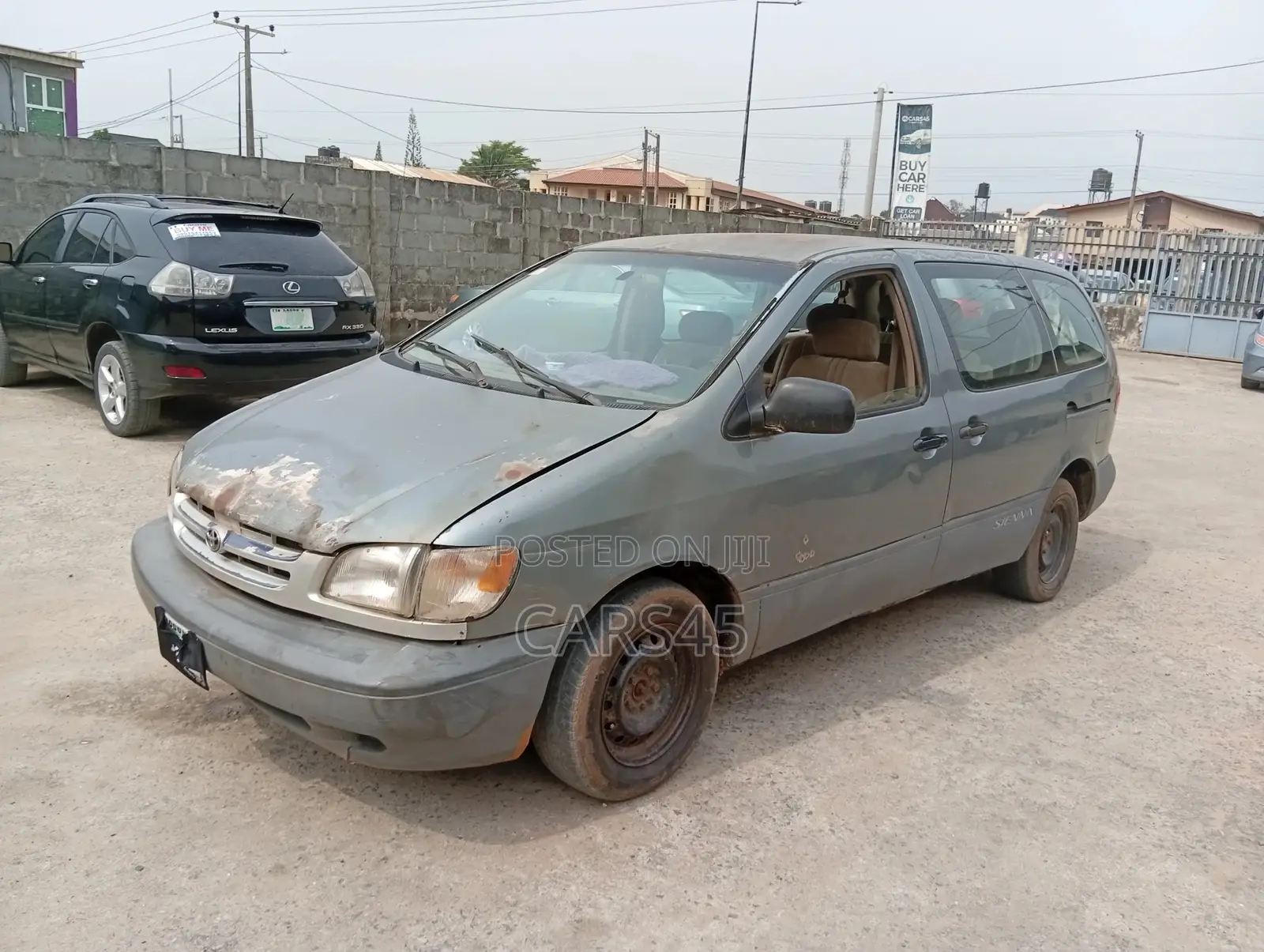 2000 Toyota Sienna - Image 1