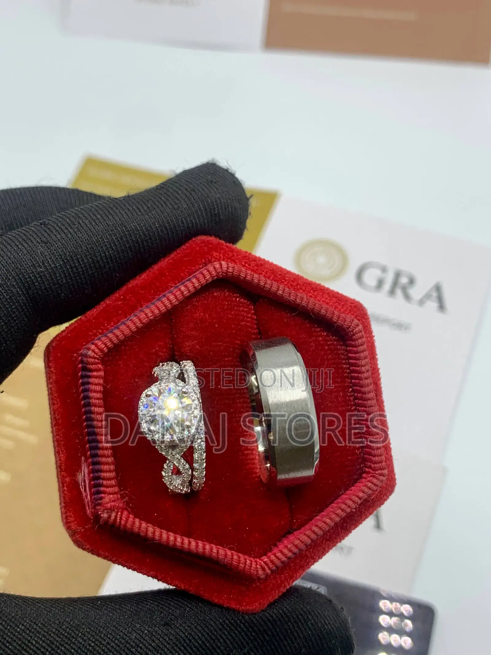 VVS Diamond Engagement Ring
