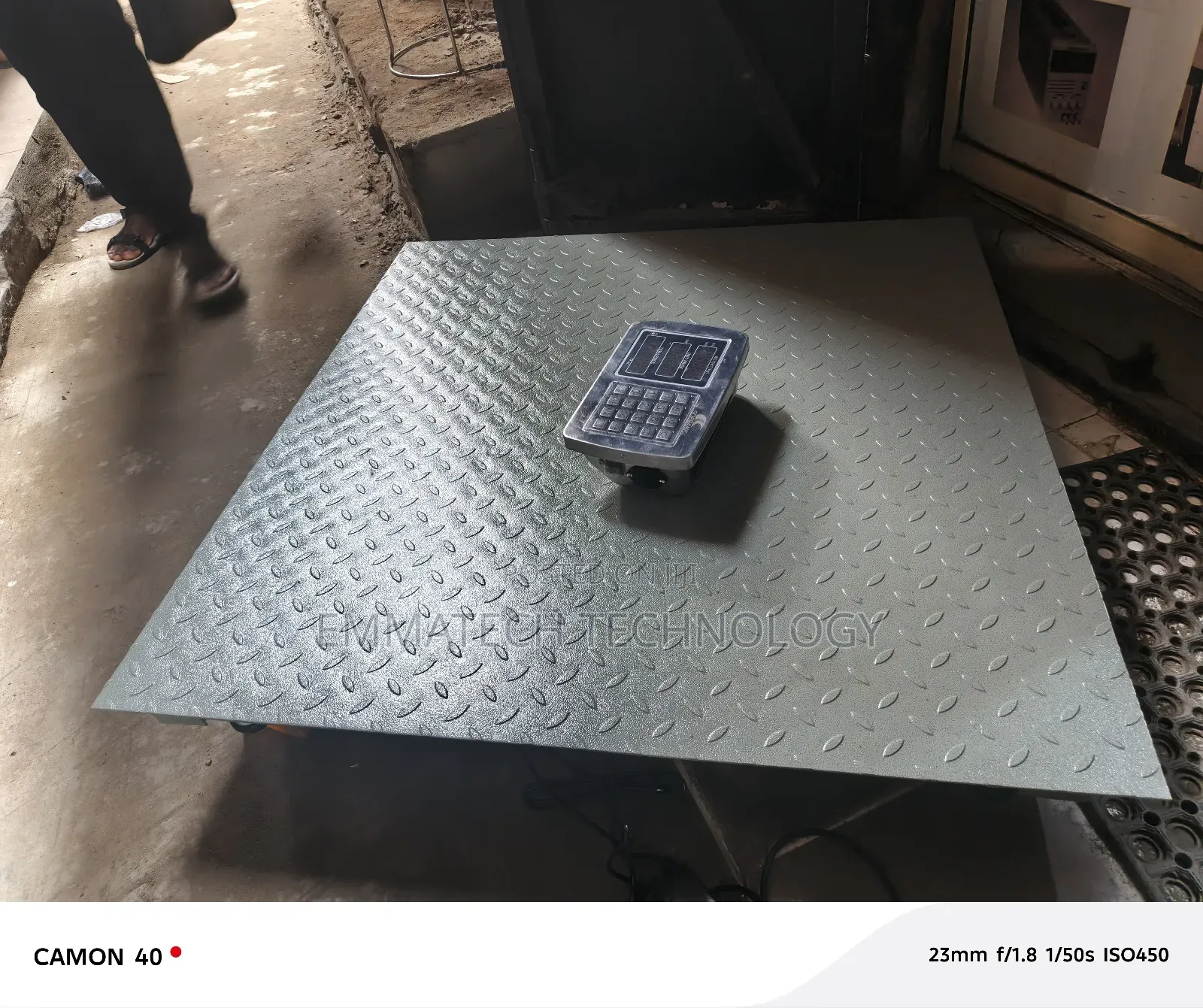 Zip 5000kg Digital Floor Scale