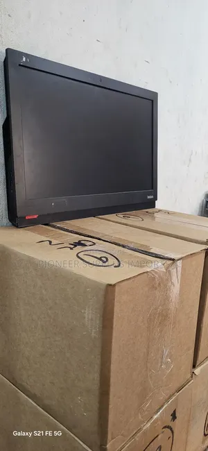Desktop Computer Lenovo ThinkCentre M900 8GB Intel Core I5 SSD 256GB