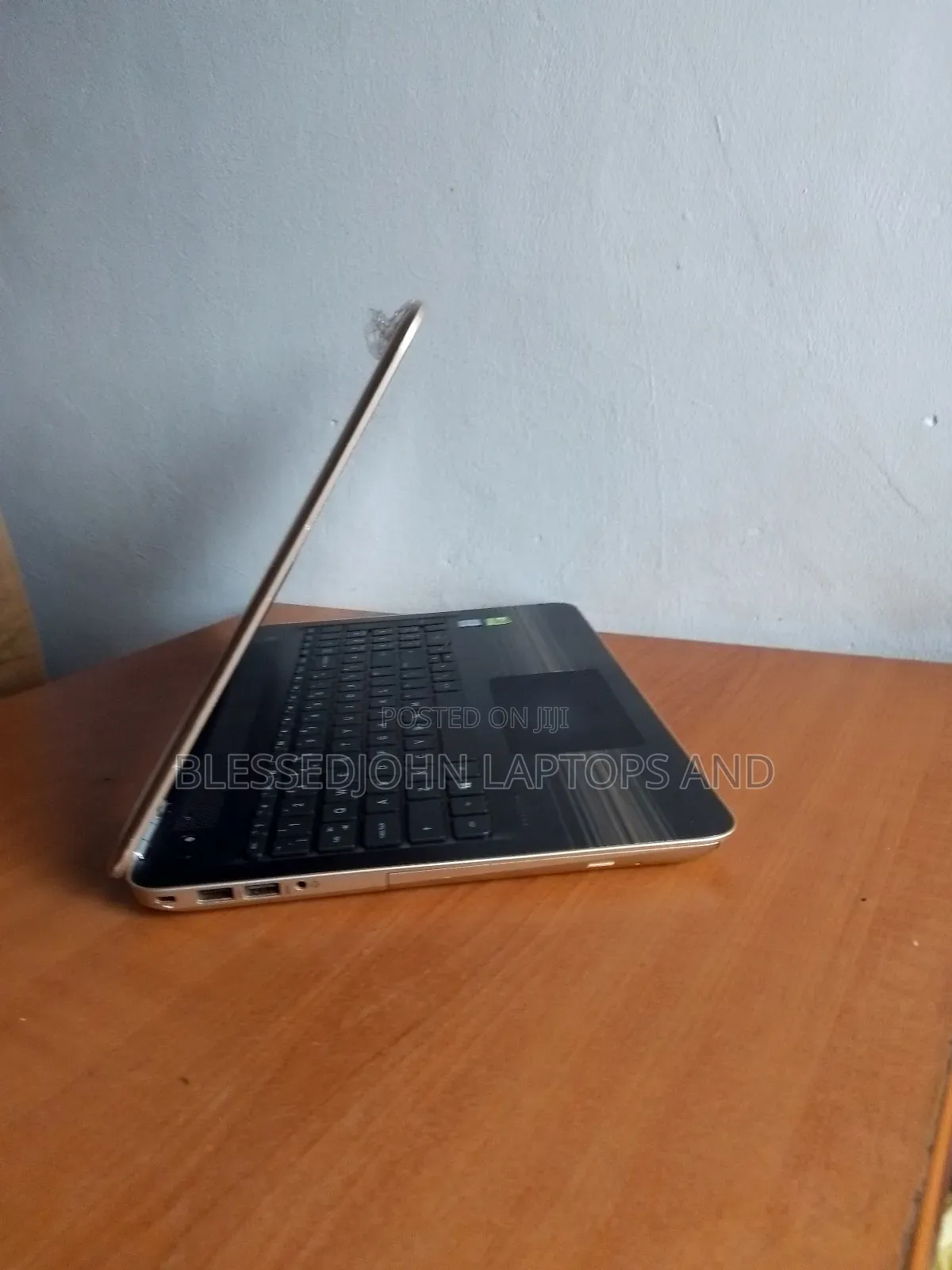 Laptop HP Pavilion 15 8GB Intel Core I5 HDD 1T