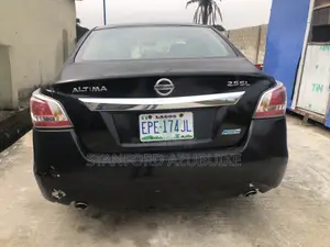 Nissan Altima 2014 Black
