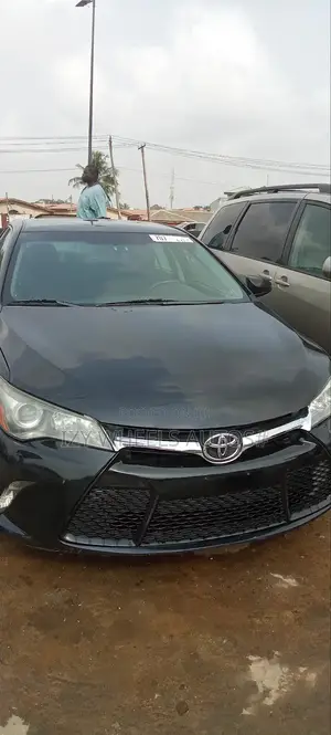 Toyota Camry SE 4dr Sedan (2.5L 4cyl 6A) 2017 Black