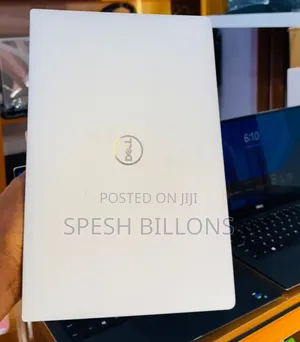 New Laptop Dell XPS 13 8GB Intel SSD 256GB