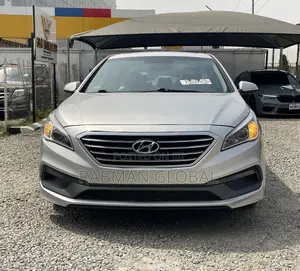 Hyundai Sonata Sport Sedan FWD (2.4L 4cyl 6A) 2017 Silver