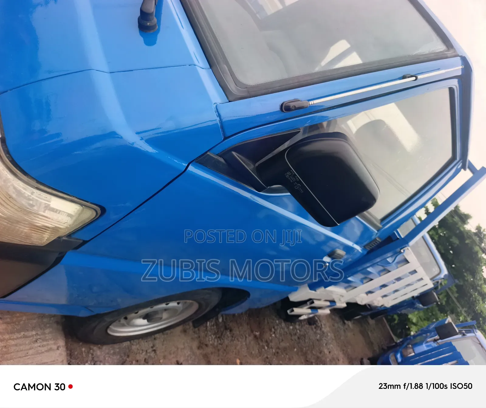 Mitsubishi Delica 2014 Blue