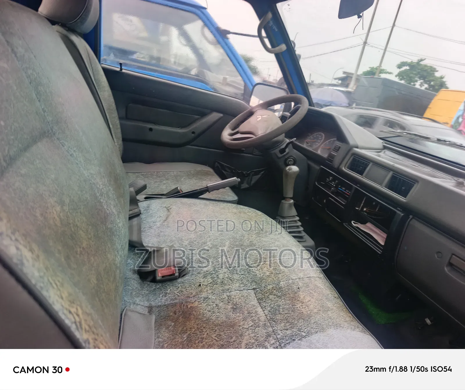 Mitsubishi Delica 2014 Blue