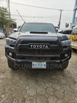 Toyota Tacoma Access Cab V6 Automatic 2011 Gray