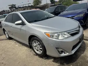 Toyota Camry LE 4dr Sedan (2.5L 4cyl 6A) 2013 Silver