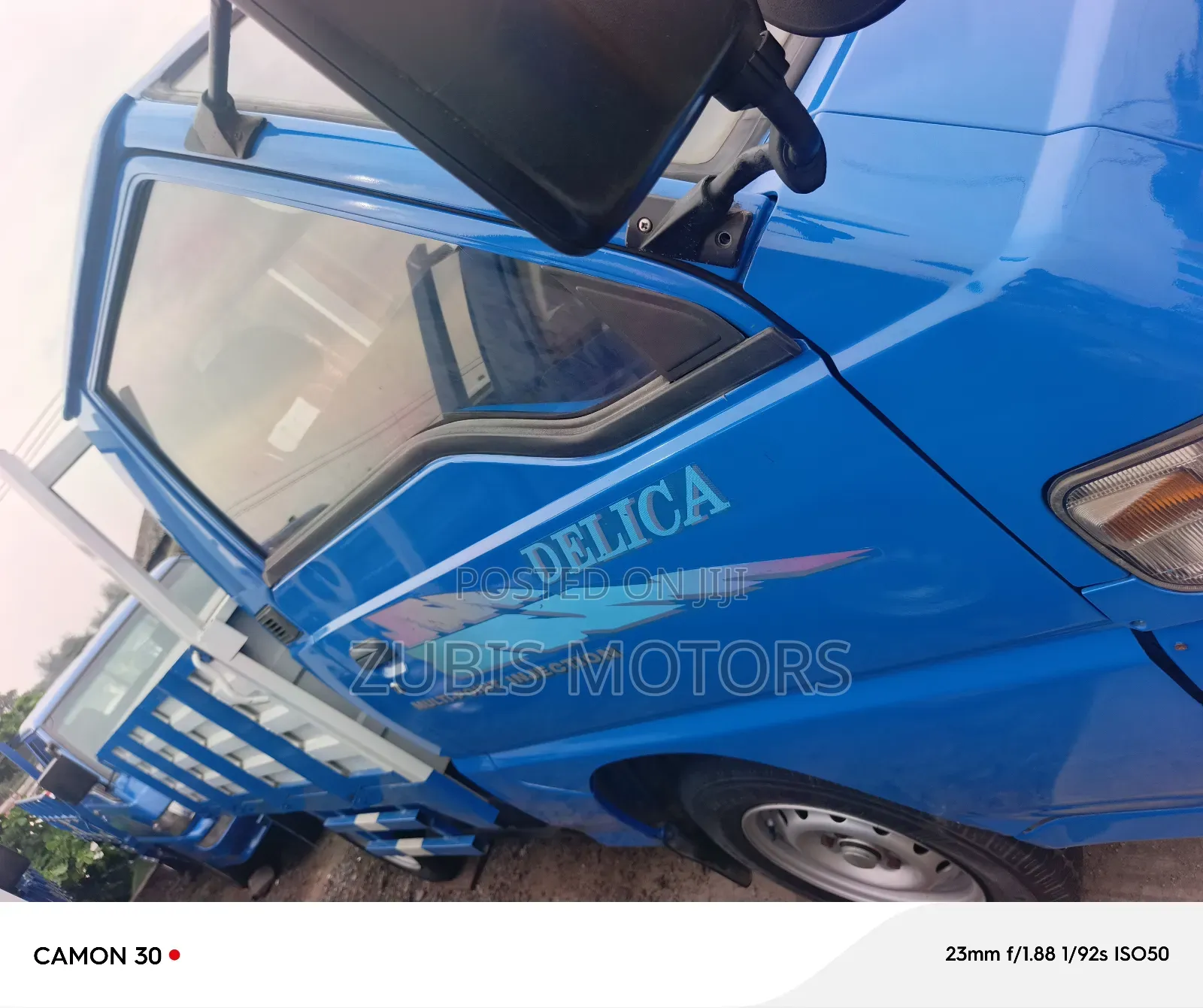 Mitsubishi Delica 2012 Blue