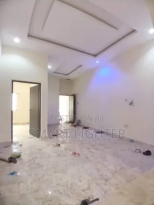 3bdrm Block of Flats in Wuye for rent