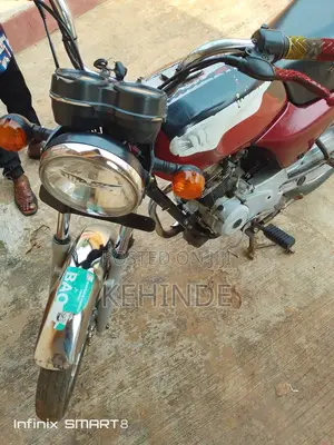 Bajaj Boxer 2021 Red