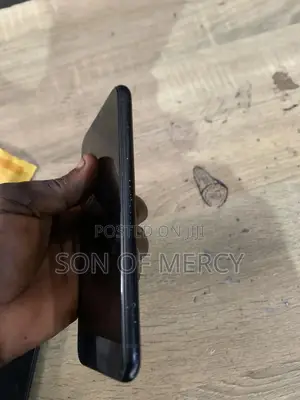 Apple iPhone XR 64 GB Black
