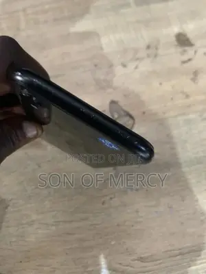 Apple iPhone XR 64 GB Black