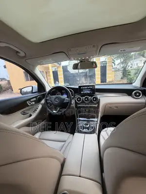 Mercedes-Benz GLC-Class 2017 White