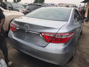 Toyota Camry LE 4dr Sedan (2.5L 4cyl 6A) 2016 Gray