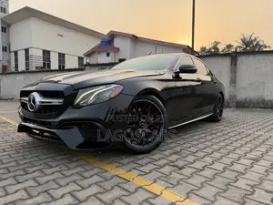 Mercedes-Benz E300 2018 Black