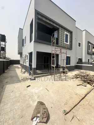 5bdrm Duplex in Lugbe District for sale