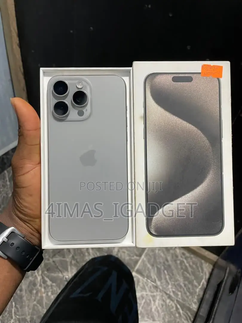 Apple iPhone 15 Pro Max 256 GB Silver