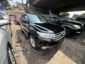 Toyota Highlander 3.5L 4WD 2013 Black