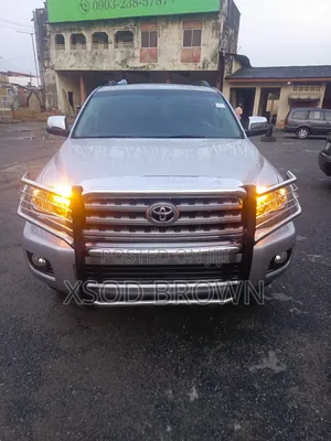 Toyota Sequoia 2011 Silver