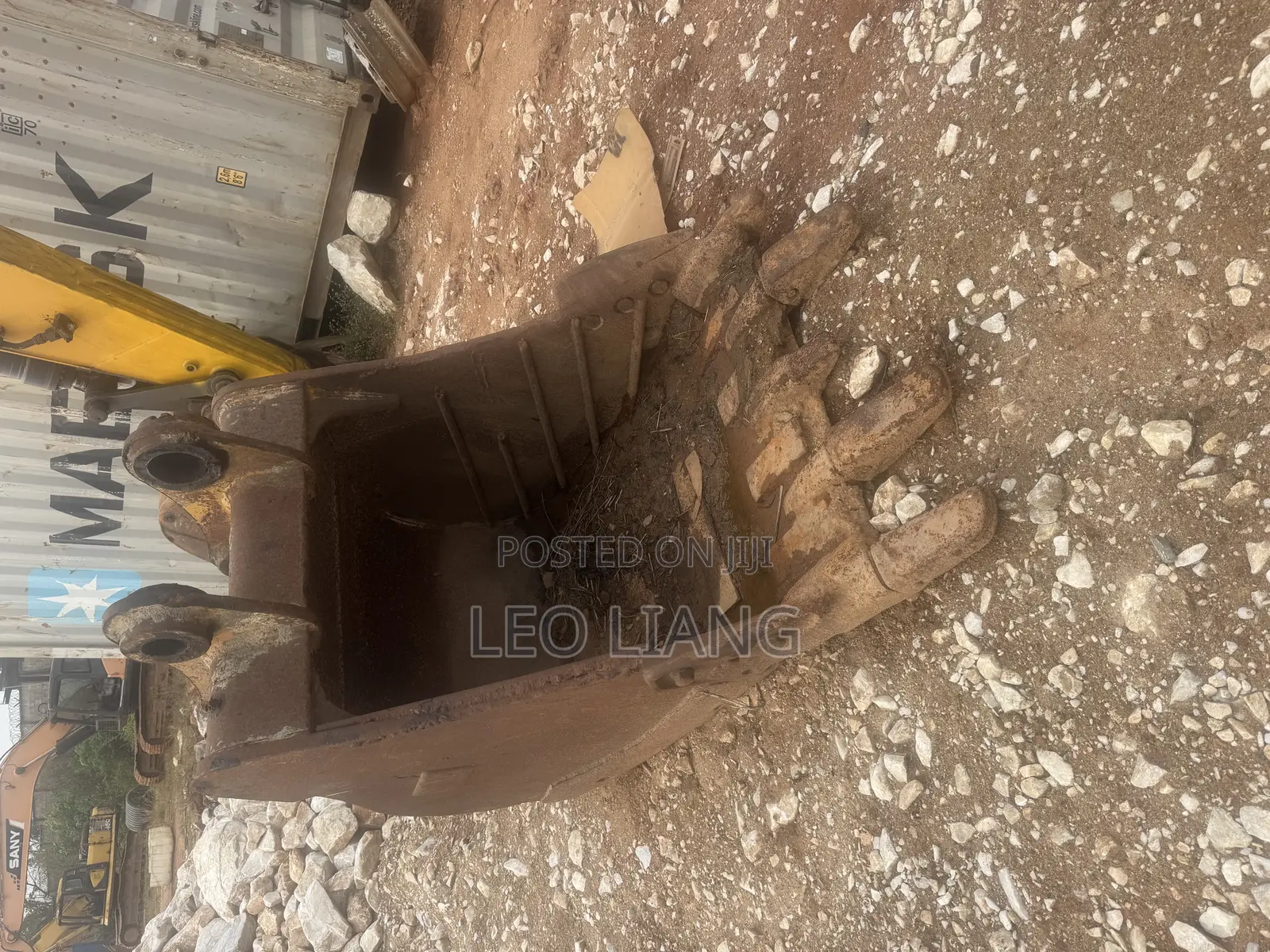 Cat 320d Bucket