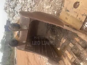 Cat 320d Bucket