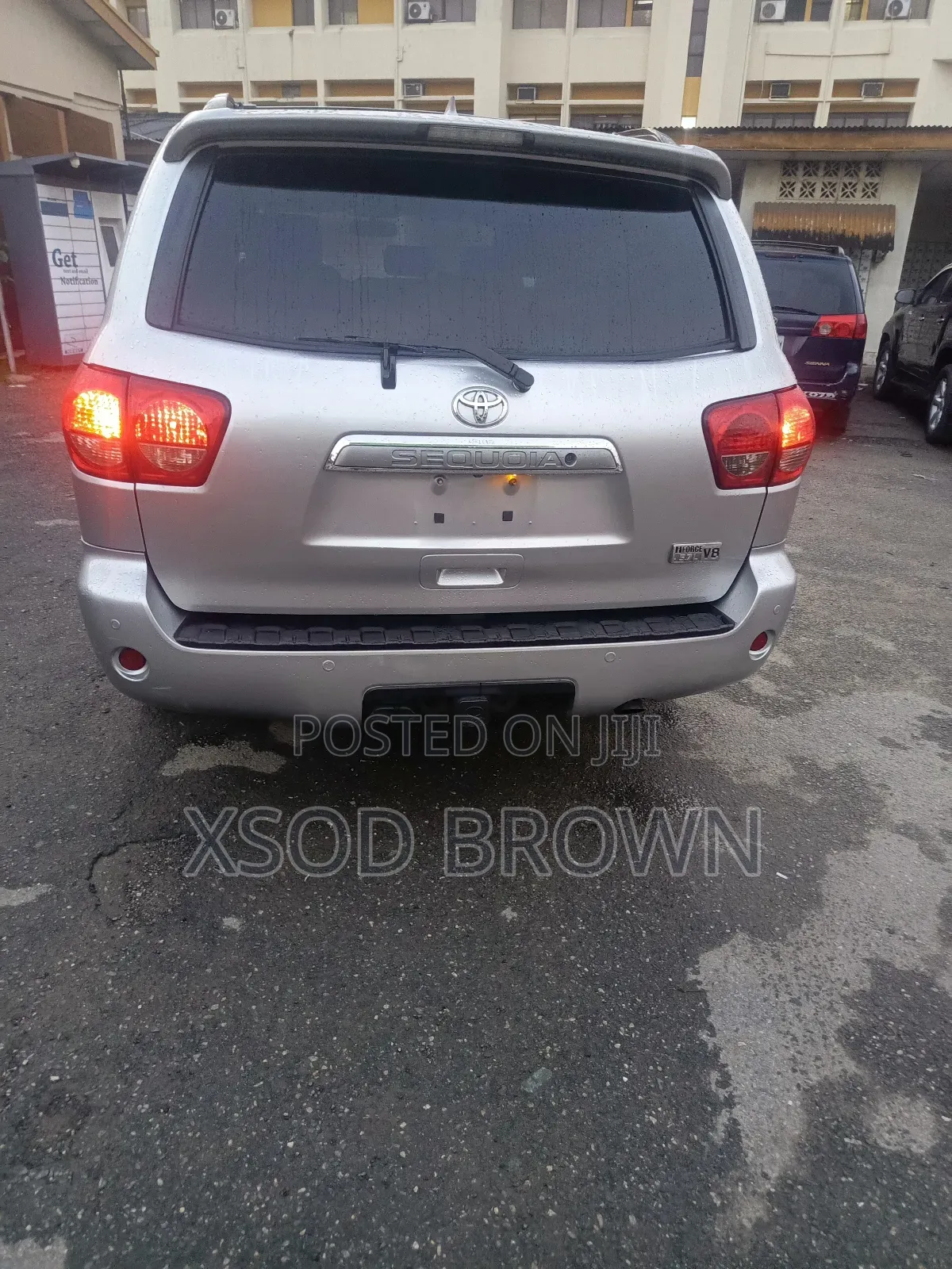 Toyota Sequoia 2011 Silver