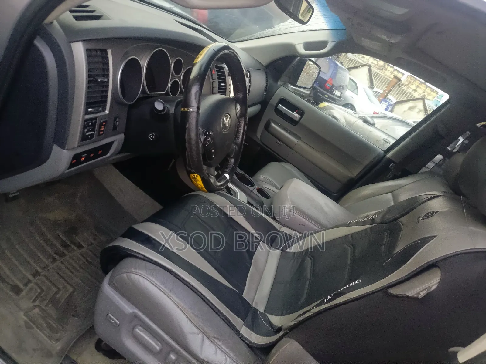 Toyota Sequoia 2011 Silver