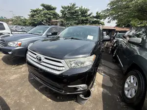 Toyota Highlander Limited 3.5l 4WD 2013 Black