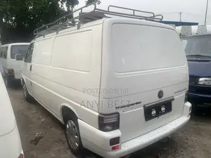 Volkswagen Transporter 2005 White