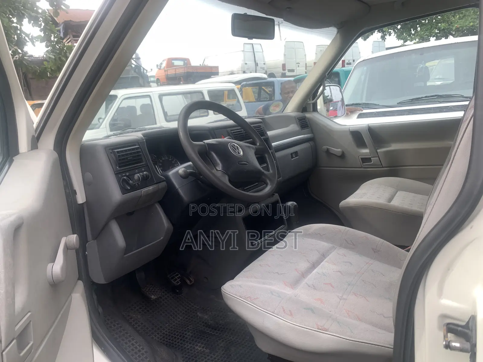 Volkswagen Transporter 2005 White