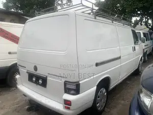 Volkswagen Transporter 2005 White