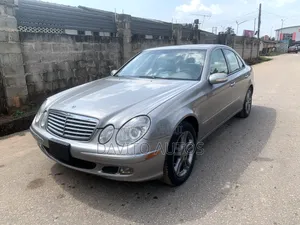 Mercedes-Benz E350 2003 Gold