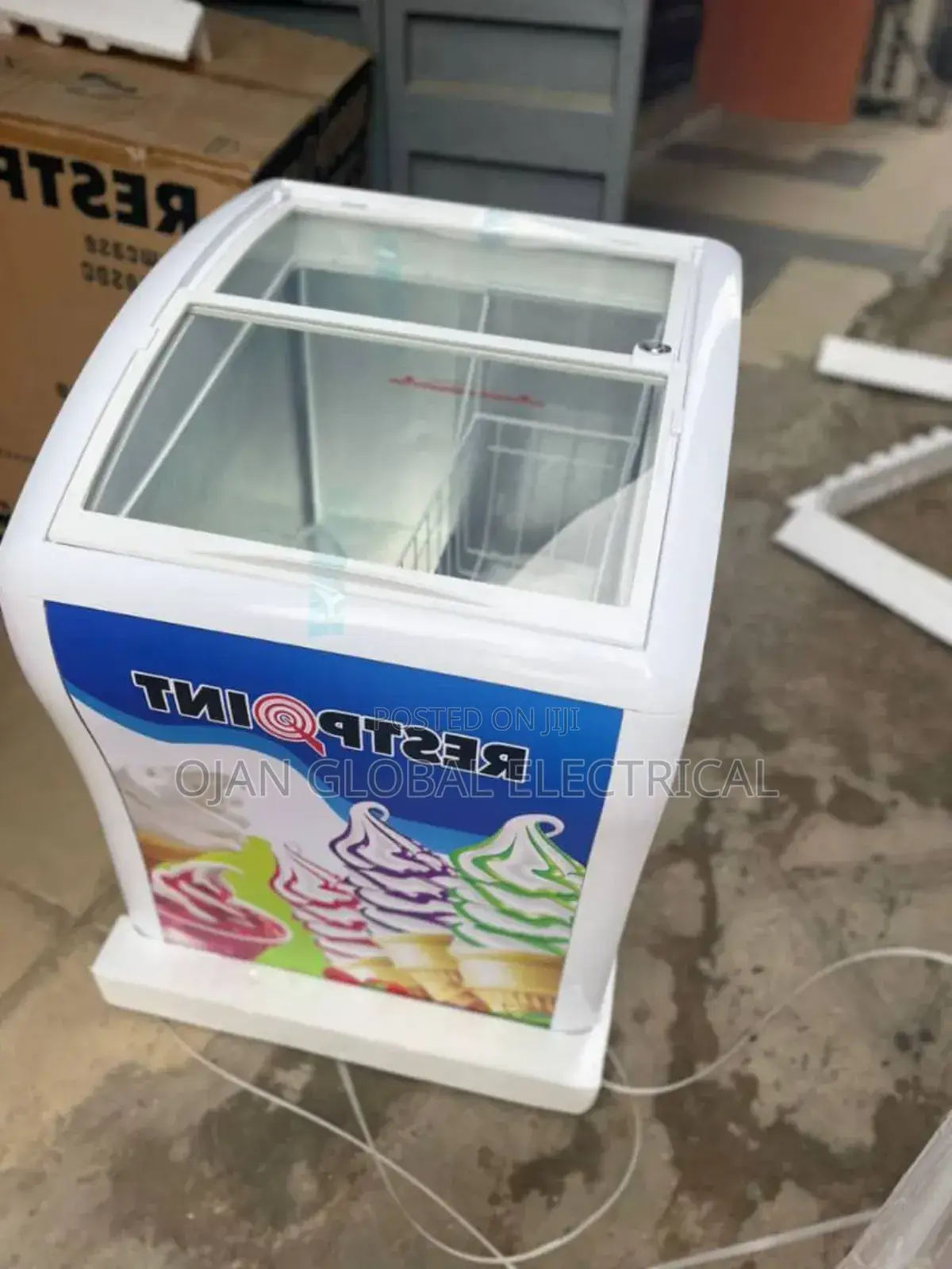 Ice Cream Display Freezer