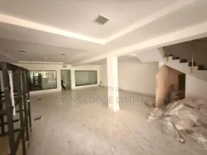 3bdrm Townhouse / Terrace in Ikoyi for rent
