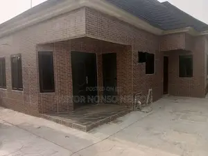 4bdrm Bungalow in World Bank Housing, Owerri for sale