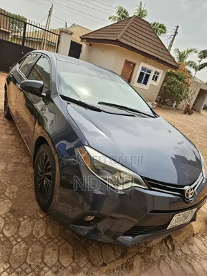 Toyota Corolla 2015 Gray
