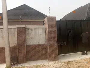 4bdrm Bungalow in World Bank Housing, Owerri for sale