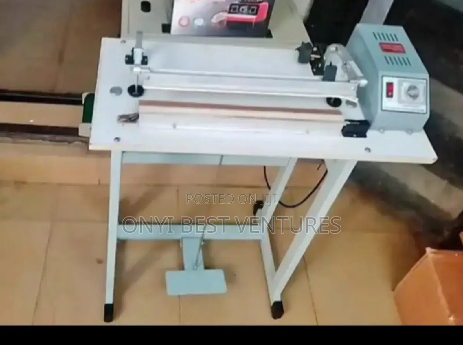 Pedal Sealing and Cutting Machine 400mm