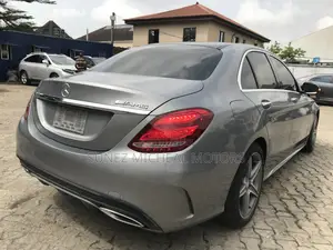 Mercedes-Benz C400 2016 Gray