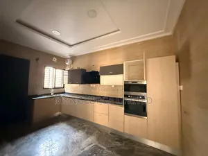 5bdrm Duplex in Ikoyi for rent