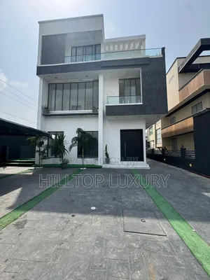 5bdrm Duplex in Osapa london for sale