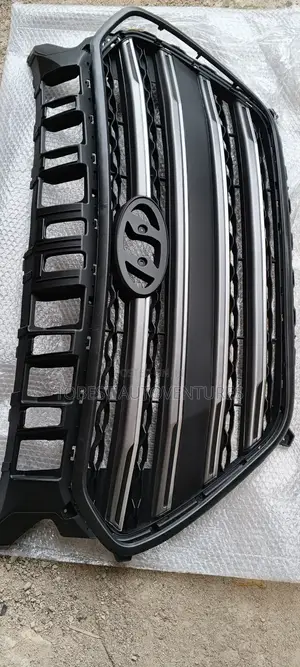 Hyundai Elantra Gt 2013 Front Grill and Chrome