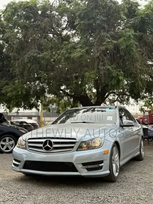 Mercedes-Benz C300 Sport 4Matic Sedan AWD (3.5L 6cyl 7A) 2013 Blue
