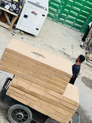 300w Canadian Solar Panels